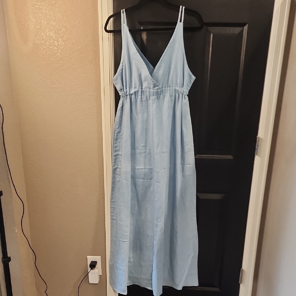 Elegant Blue Maxi Dress - Picture 3 of 3